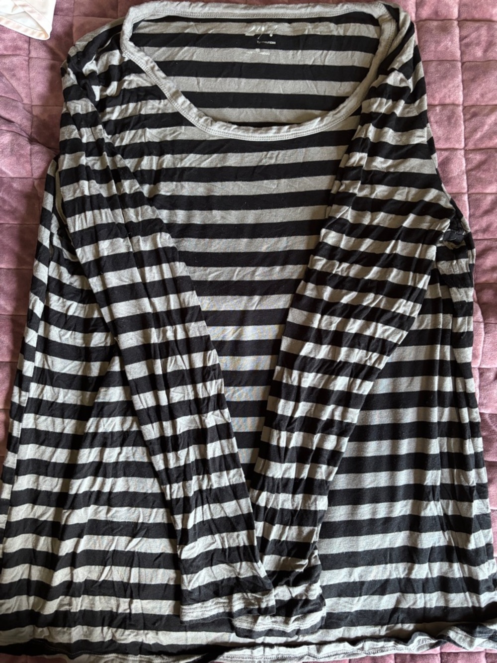 Maurices Black & Gray Striped Long-Sleeve Scoop Neck Top